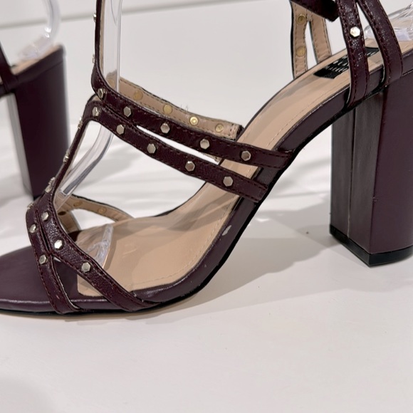 White House Black Market chunky heels. Size 61/2 M - Picture 12 of 13